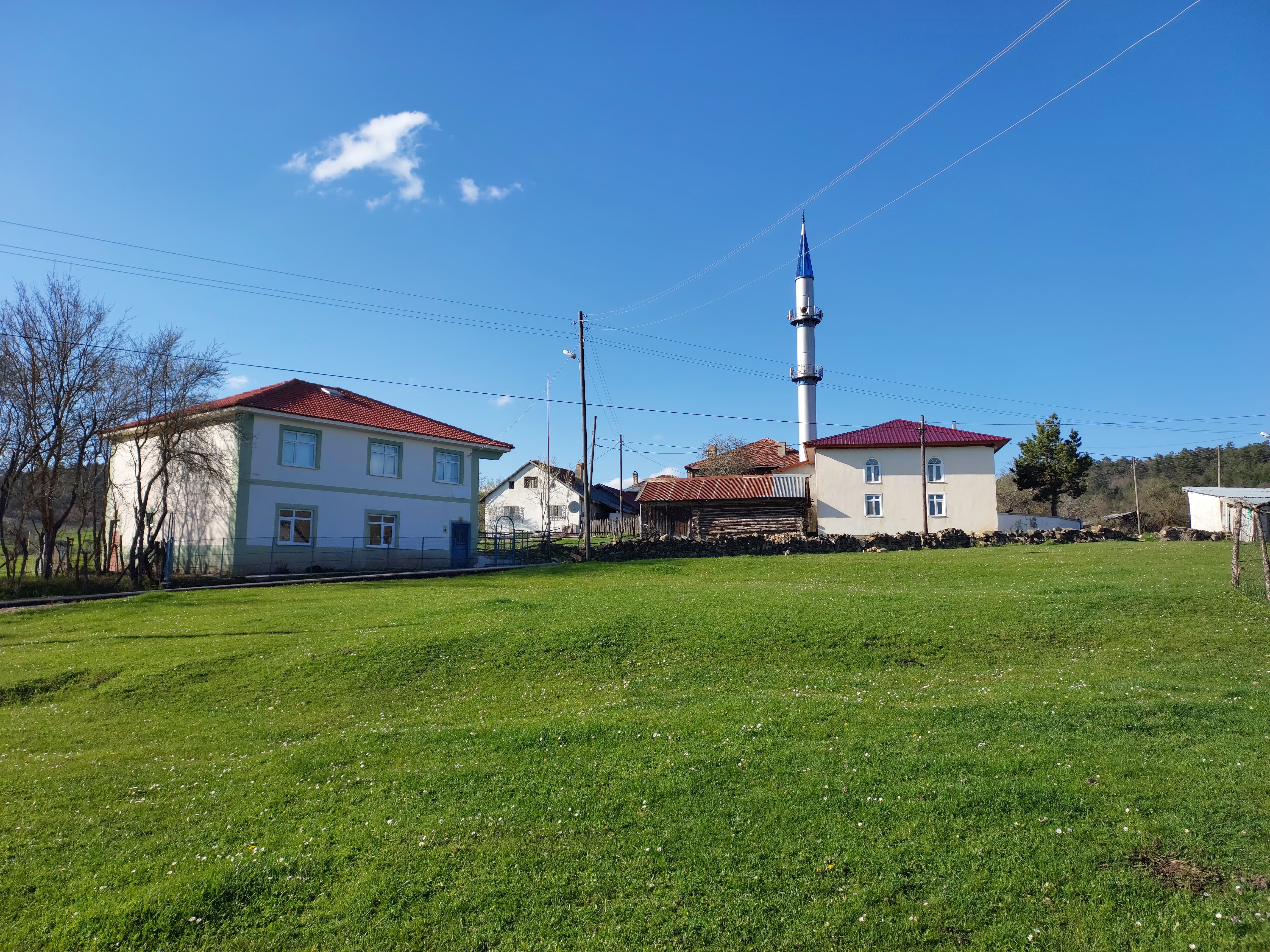Köy Camii ve Yemekhanesi